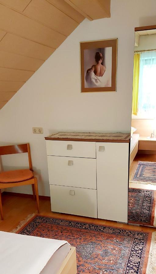 Ferienwohnung Nadine Egger Himmelberg Zimmer foto